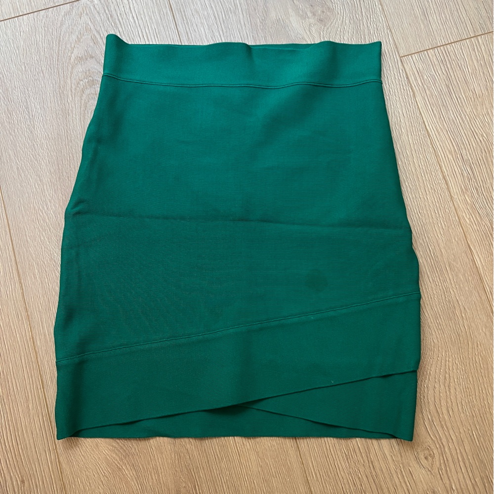 BCBG Elegant Green Women's Skirt